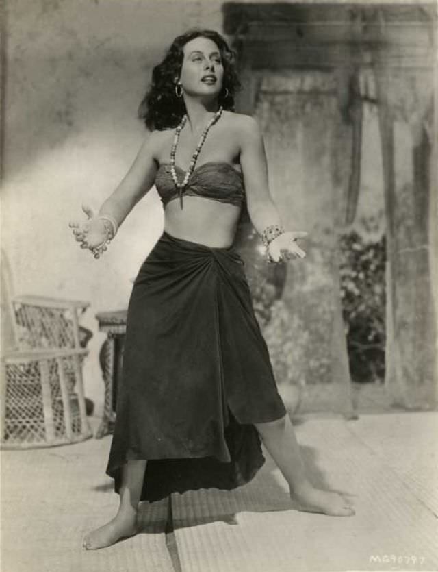 Journey to the Heart of Darkness: Fabulous Photos of Hedy Lam in White Cargo 1942 Movies
