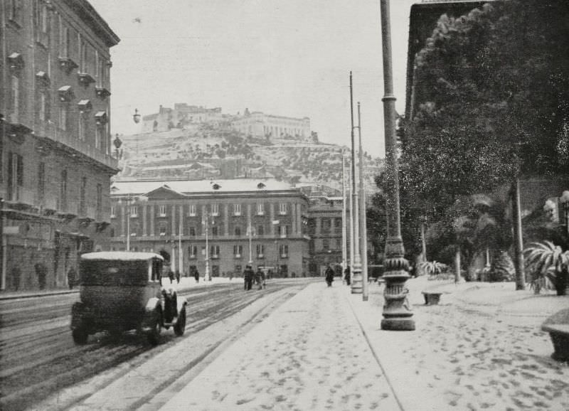 #12 Naples covered with snow, 1940.