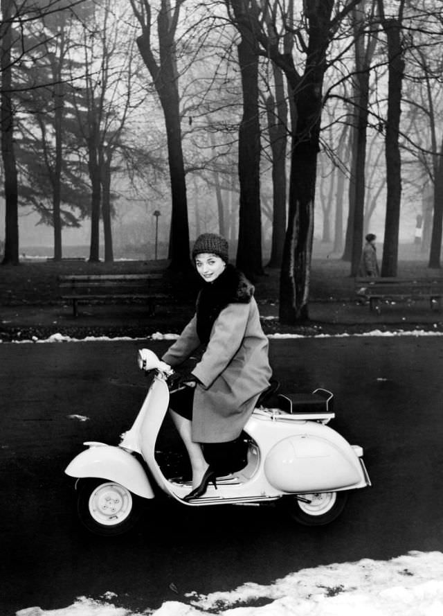 #21 Vespa at the park during winter, Milan, 1958.
