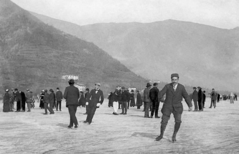 #5 Ice skaters on Spinone lake, Lombardy, 1930s.