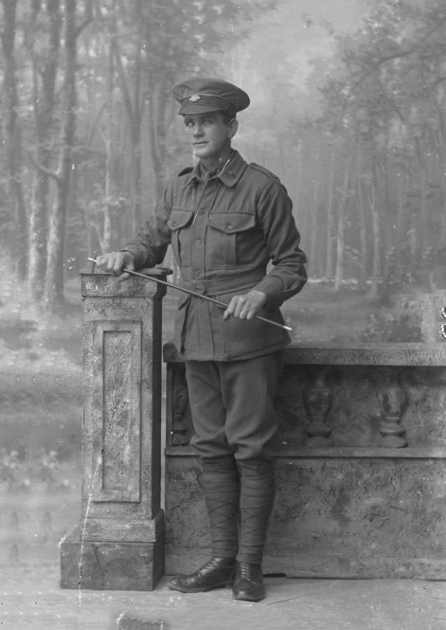 Private Leo Dixon (1890-1974), WWI