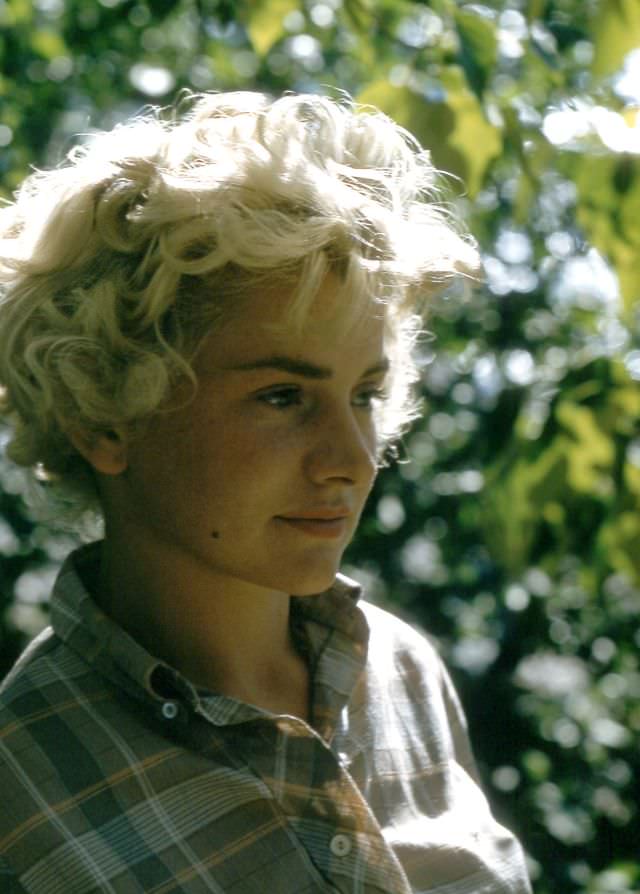 #17 Arlene Smith, about 1960