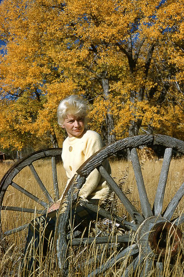 #23 Arlene Smith, caribou colors, October 1960