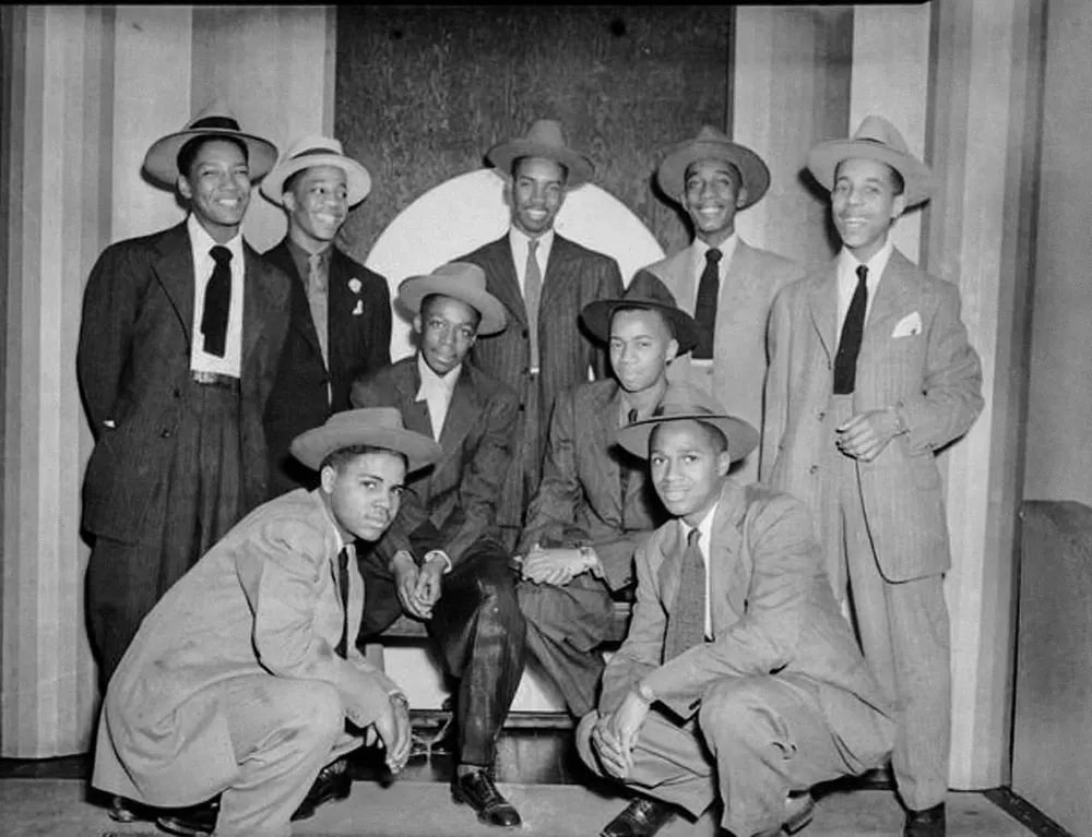 #9 African American teenagers wearing zoot suits, 1942.