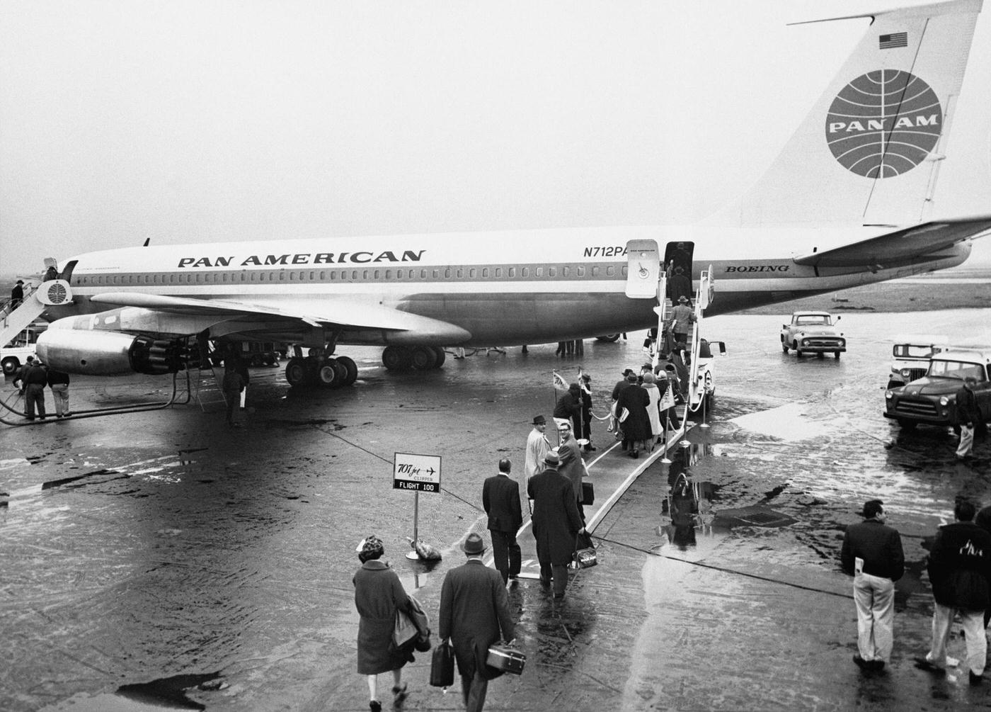 Passengers boarding the jet service to Paris from the Pan American World Airways 707 Jet Clipper, which inaugurated the airline’s Trans Atlantic services to London on October 26, 1958.