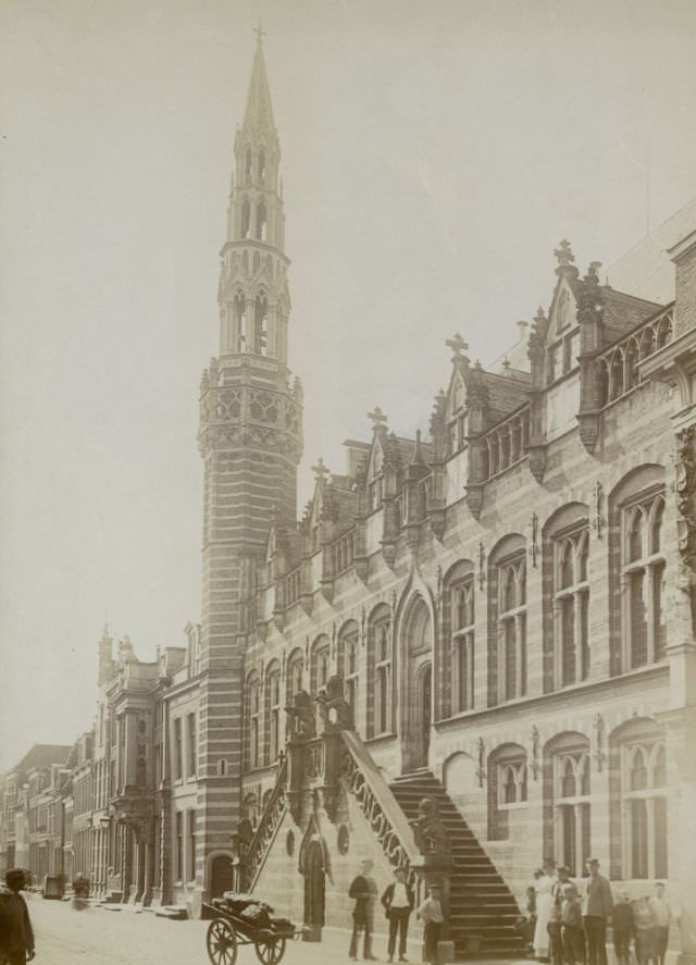 #22 Stadhuis, 1890