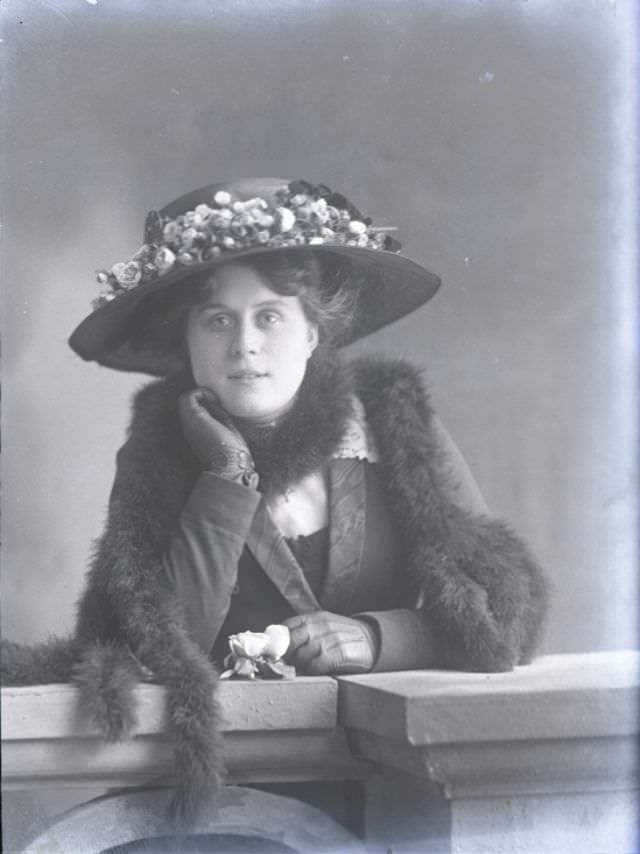 #122 Miss Braddhaw poses for a portrait on November 21, 1910