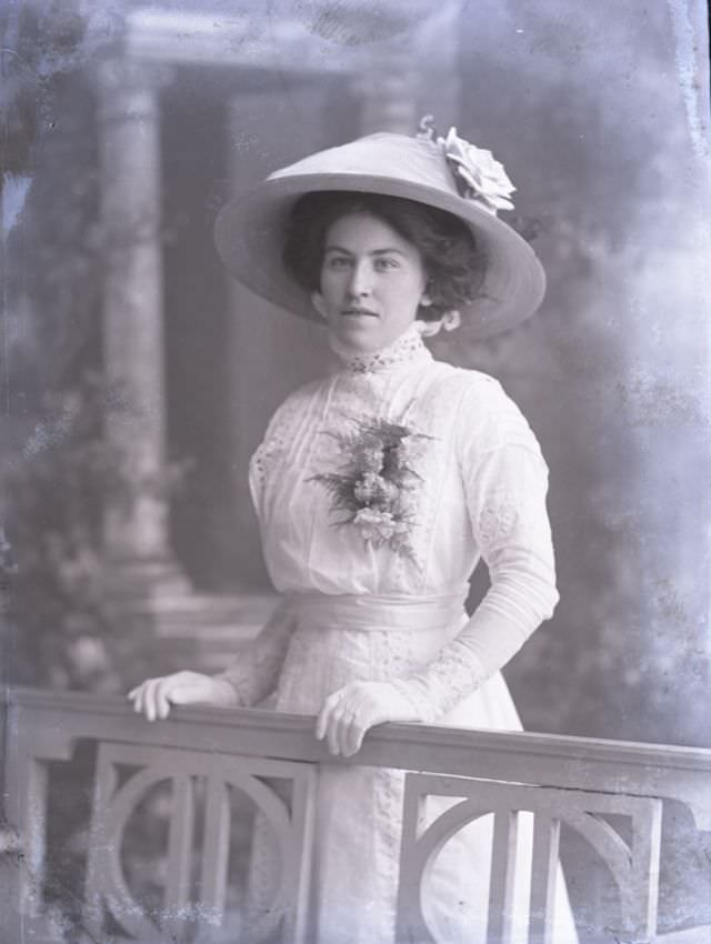 #128 Miss Searle poses for a portrait on October 7, 1911