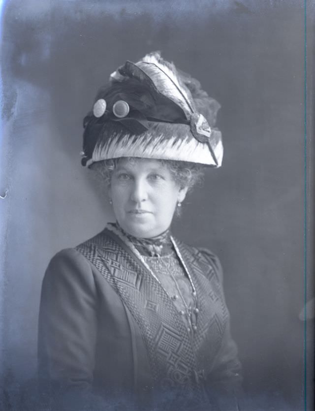 #130 Mrs Garnett poses for a portrait on October 7, 1911