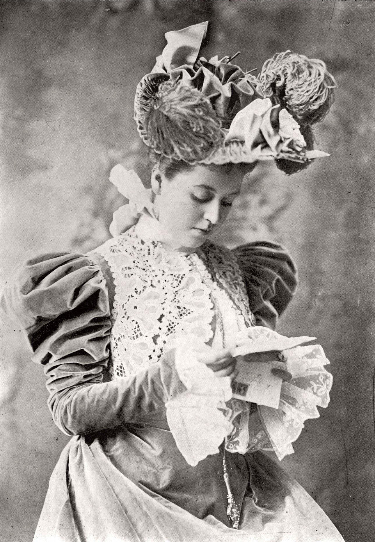 #65 A captivating portrait titled ‘Love Letter’ from 1901