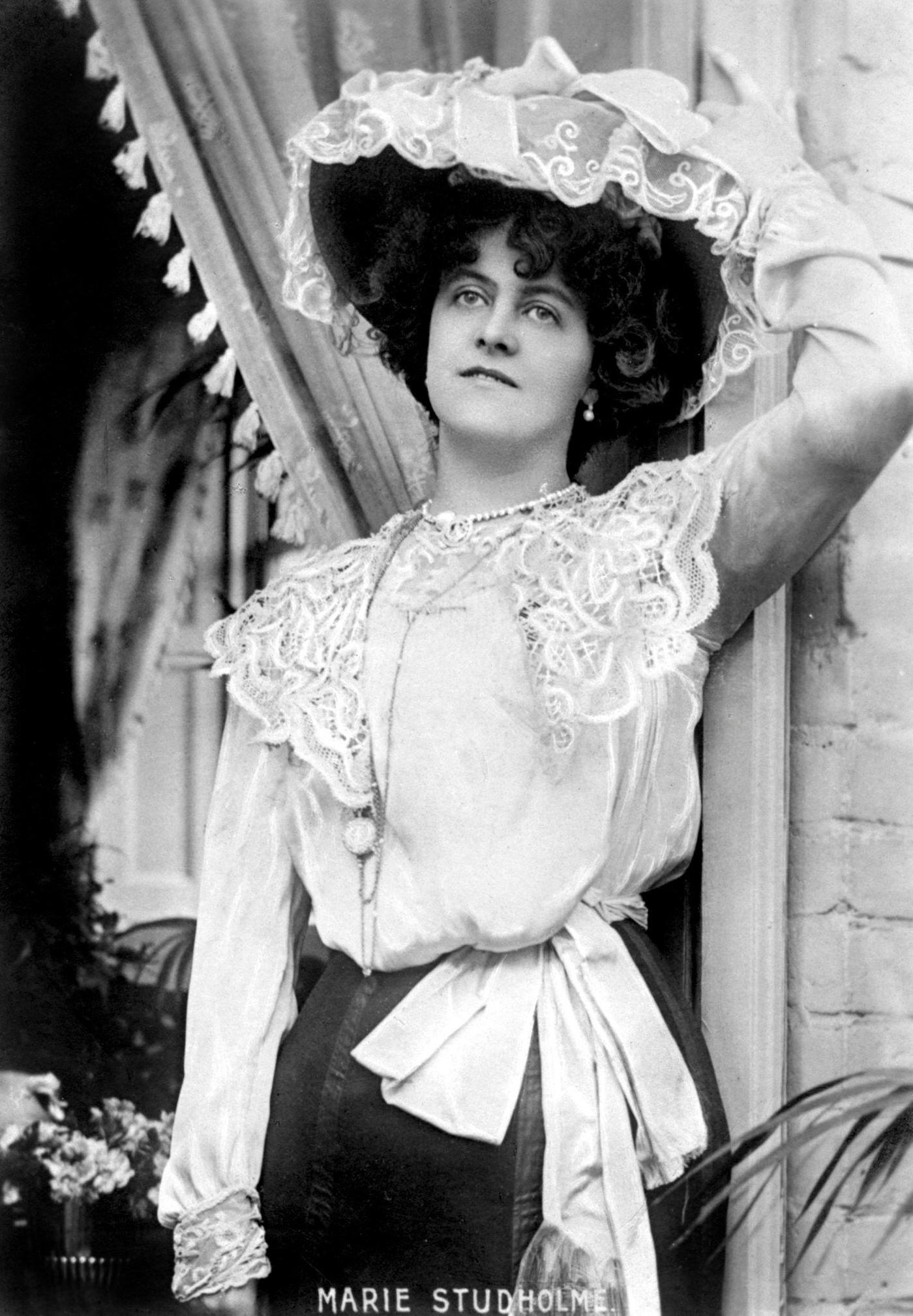 #86 Marie Studholme poses elegantly for a portrait in the early 1900s