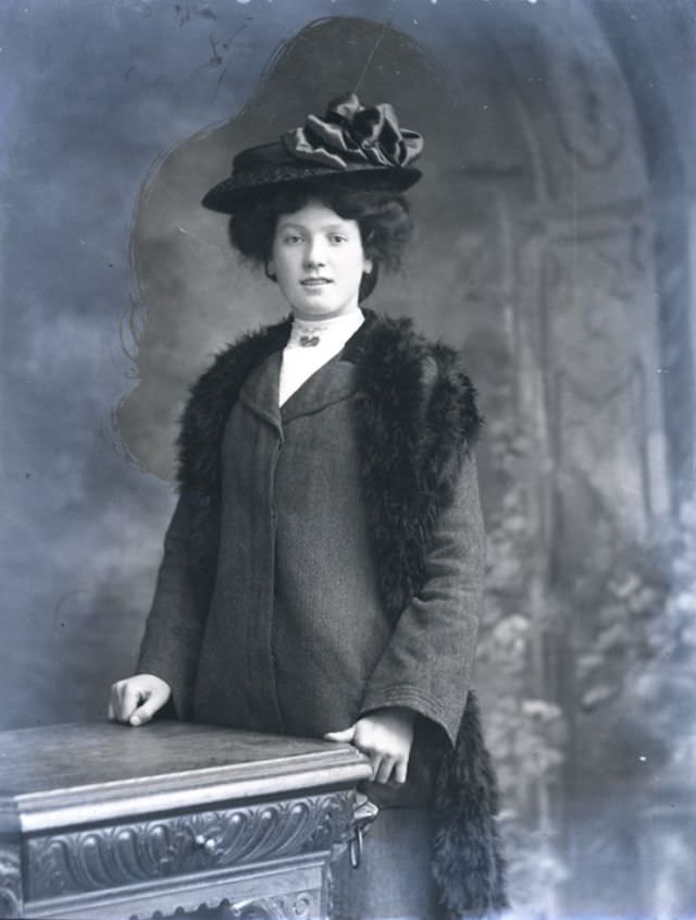 #5 Miss Bridges poses for a portrait on December 8, 1906