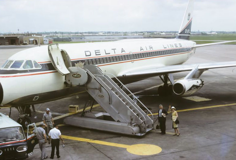 #40 Boskay’s Leave Houston for Detroit, 1966