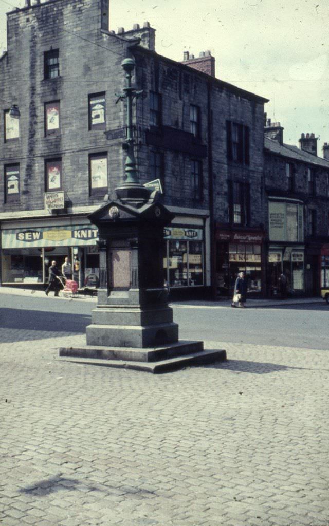 #30 Stonewell, Edward Johnson Memorial, Lancaster