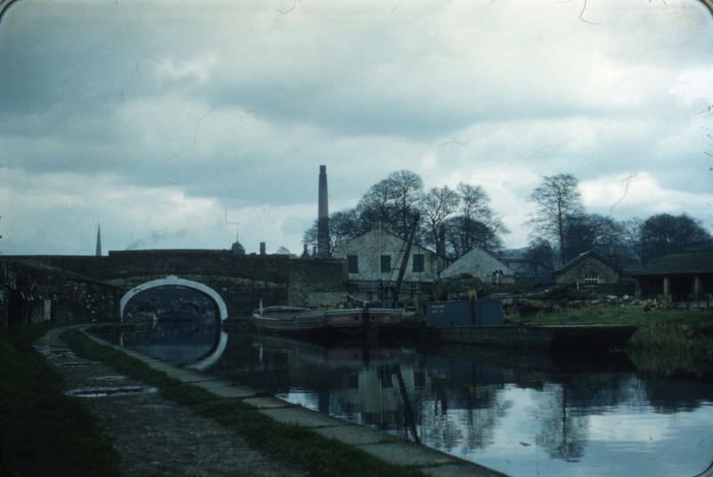 #35 The Canal, Fox’s Bridge, Lancaster