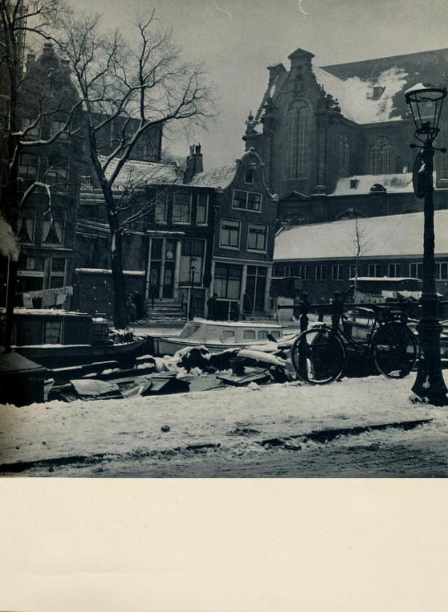 #78 Prinsengracht in winter, Amsterdam, 1957