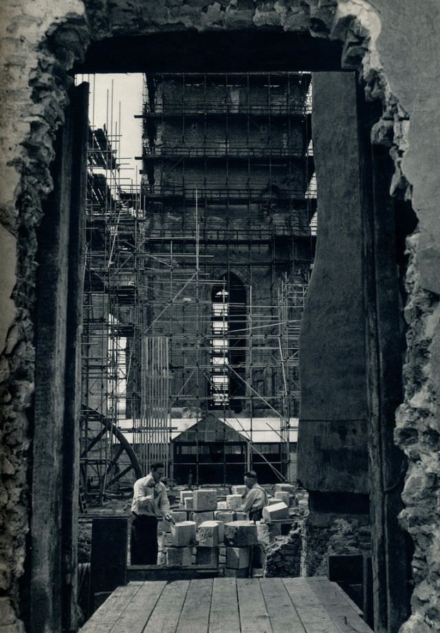#79 Rebuilding St Lauren church, Rotterdam, 1957