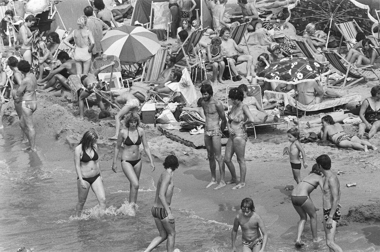 #102 Huge crowds on the beach at Scheveningen during a heat wave on or around June 27, 1976.