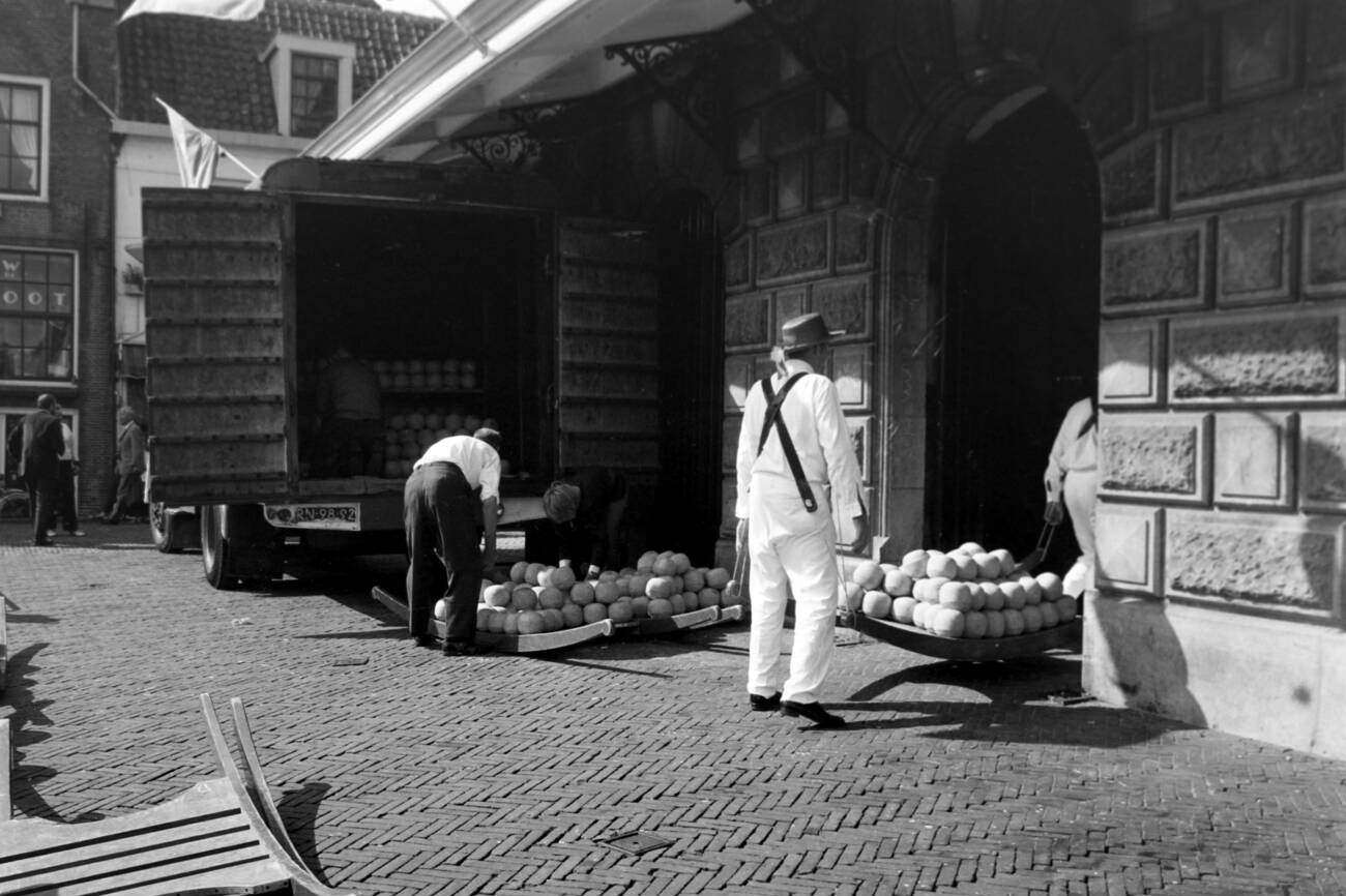 #110 Cheese carriers at the cheese market in front of the city weigh building De Waag at Alkmaar, The Netherlands in 1971.