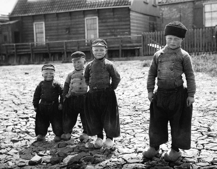 #103 Four boys from Volendam.
