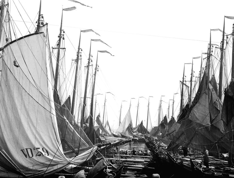 #106 Fishing boats at the docks. The registration number on the sail suggests the port is Volendam.