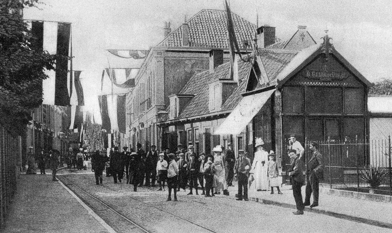 #22 De Nachtegaalstraat street in Utrecht, Netherlands, 1900