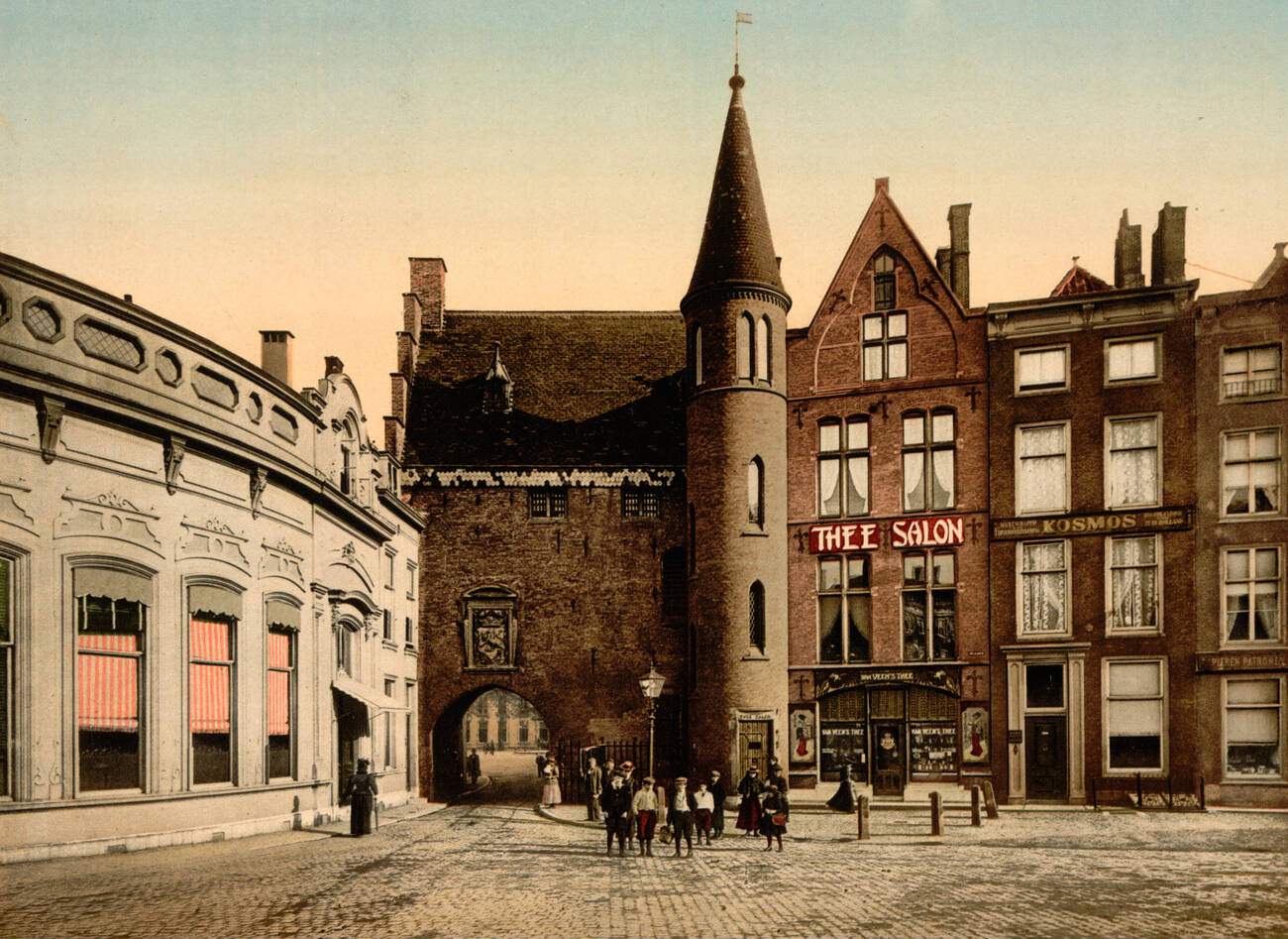 #42 Prisoners’ gate, Hague, Holland, 1900