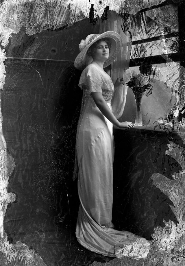 #3 Full-length portrait of a woman in gown, 1905