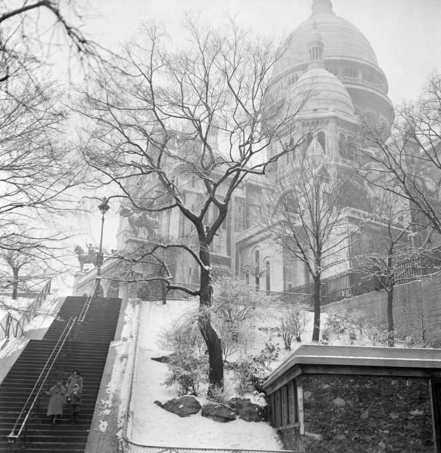 #15 Montmartre and the Sacre Coeur on a very cold winter morning, 1956.