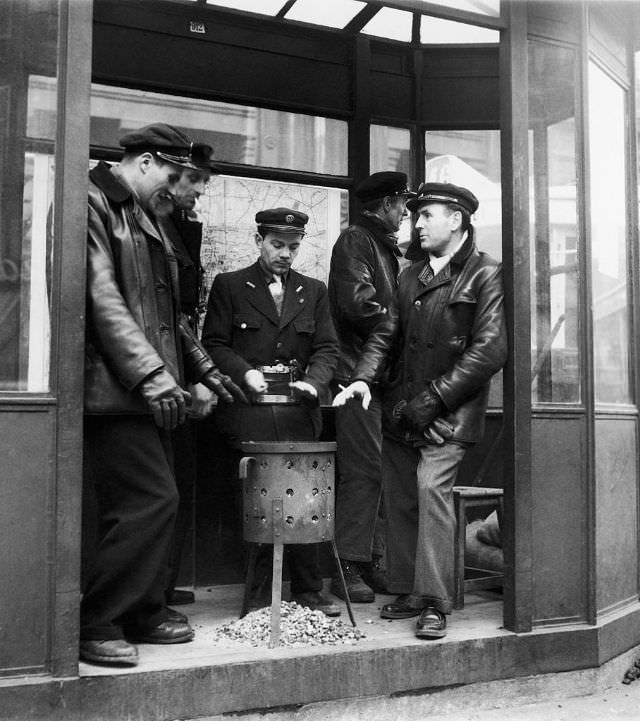#16 Parisians in winter, 1956.