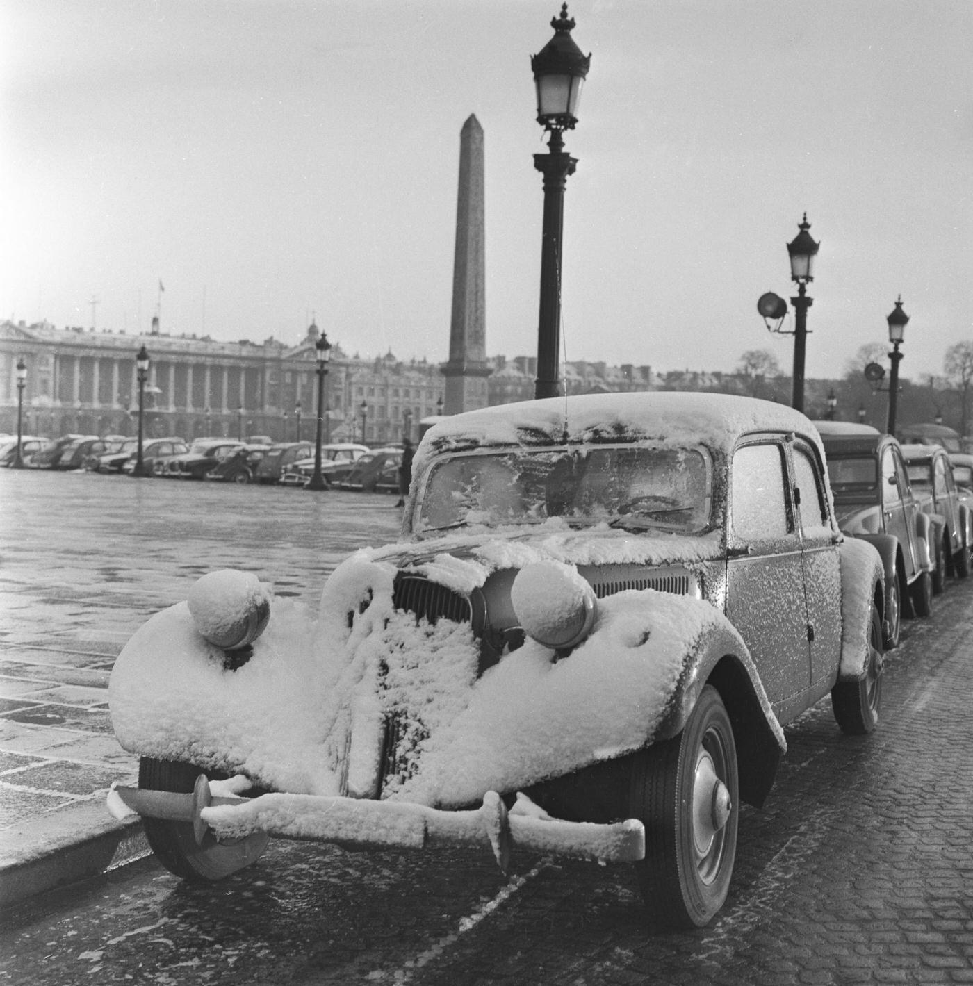 #31 Snowy Day at Place de la Concorde, Paris, January 1958.