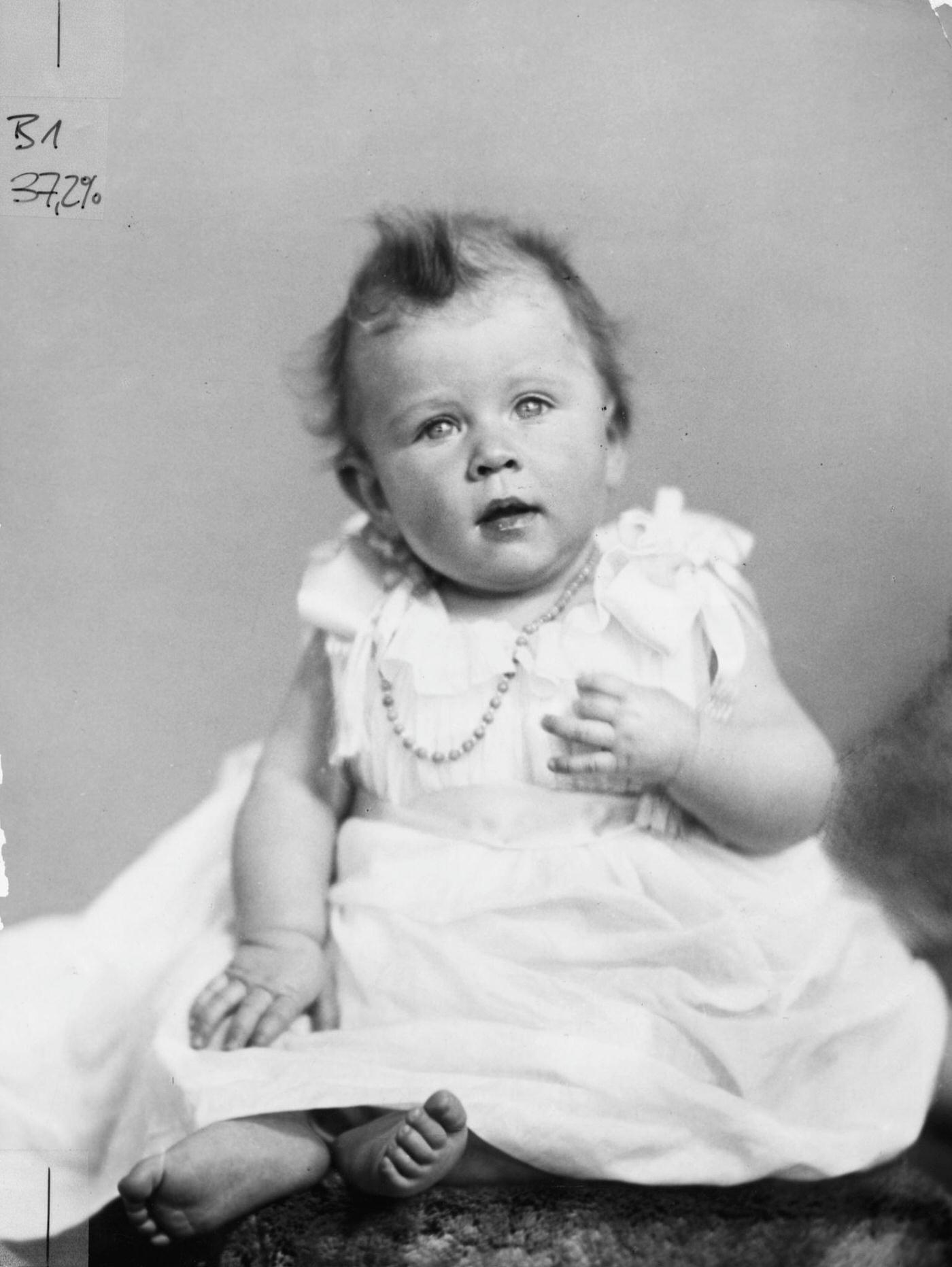 #8 Princess Elizabeth, future Queen Elizabeth II, December 1926.