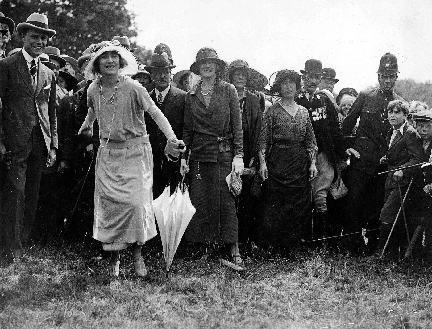 #36 The Duchess of York, 1923