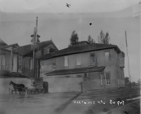 #35 Southern Pacific Depot at 6th and I St. Sacramento, 1890