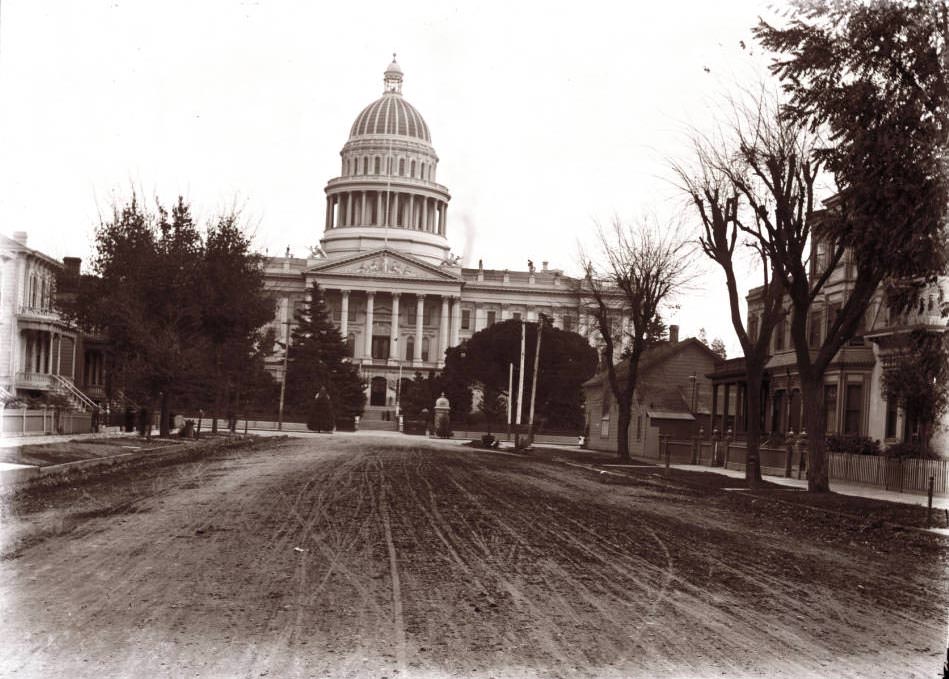 #178 State capitol, Sacramento, 1898
