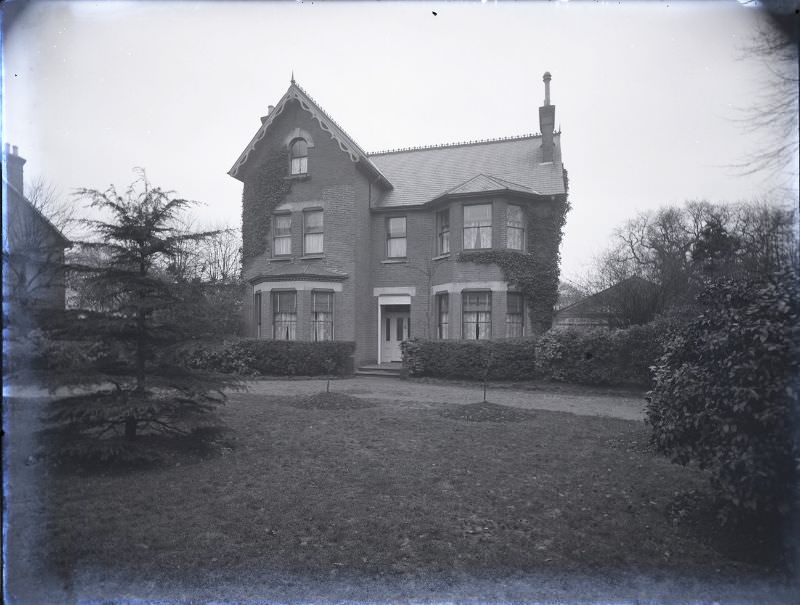 #11 Saville House, 269 Baring Road, Grove Park, Sutton, 1911