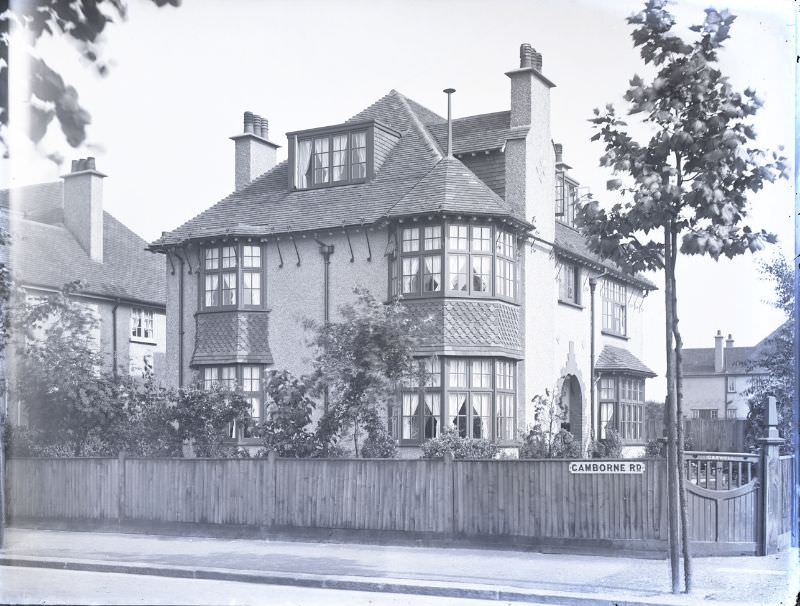 #2 Caswell at the corner of Camborne Road and Stanley Road in Sutton, 1911