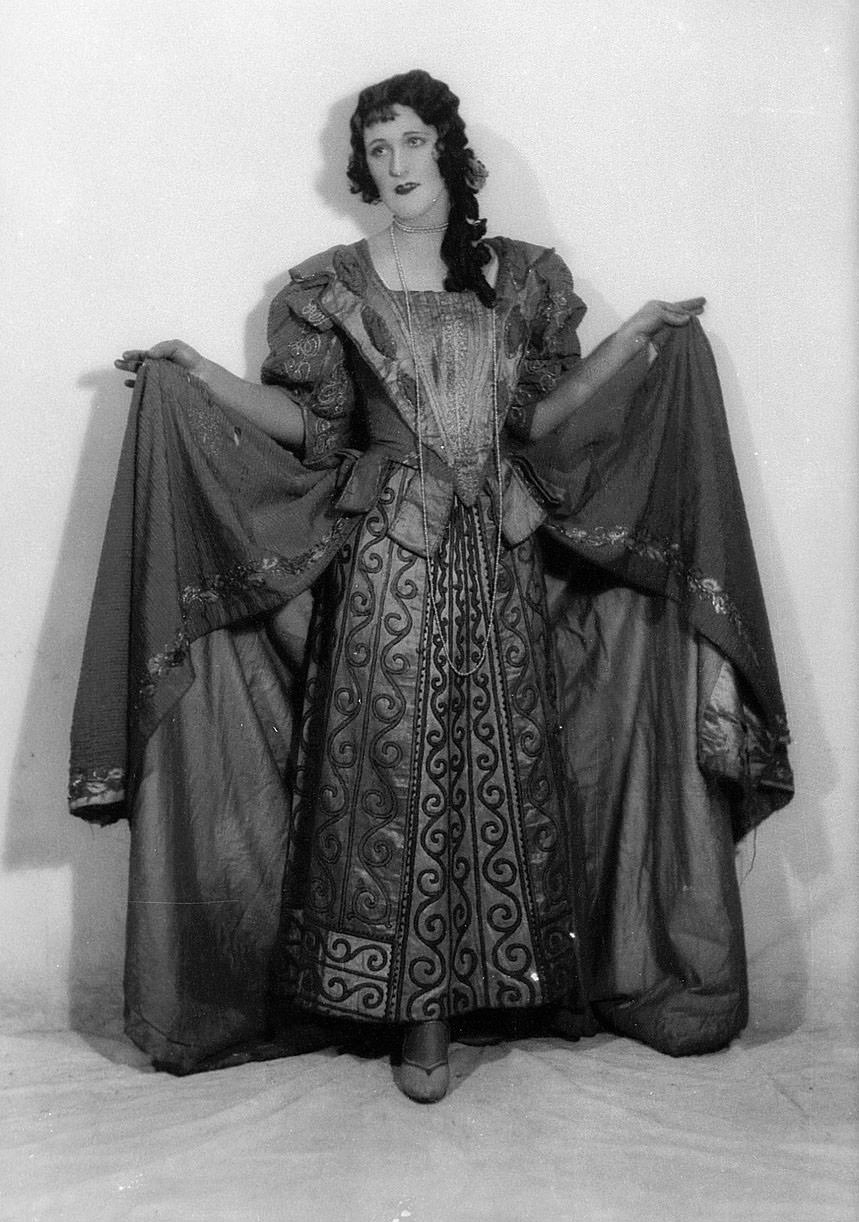 #104 Untitled portrait of a woman, possibly an actress, in period costume
