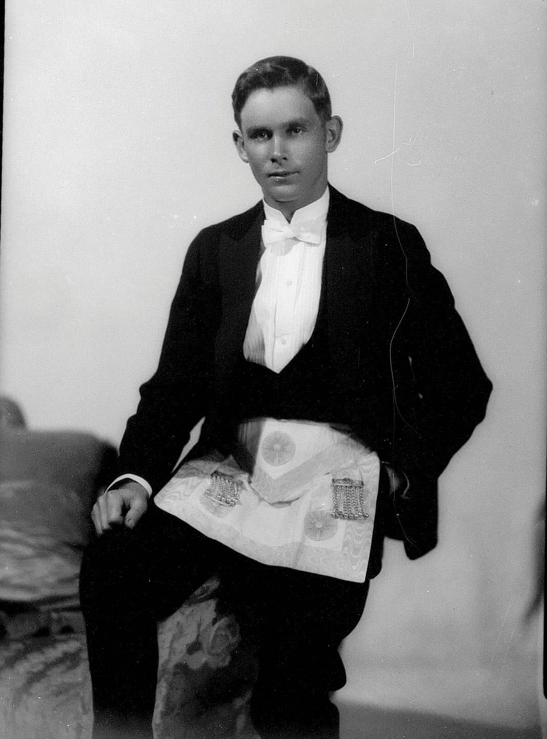 #36 Portrait of a man wearing a masonic apron, possibly of the surname ‘Hooker’