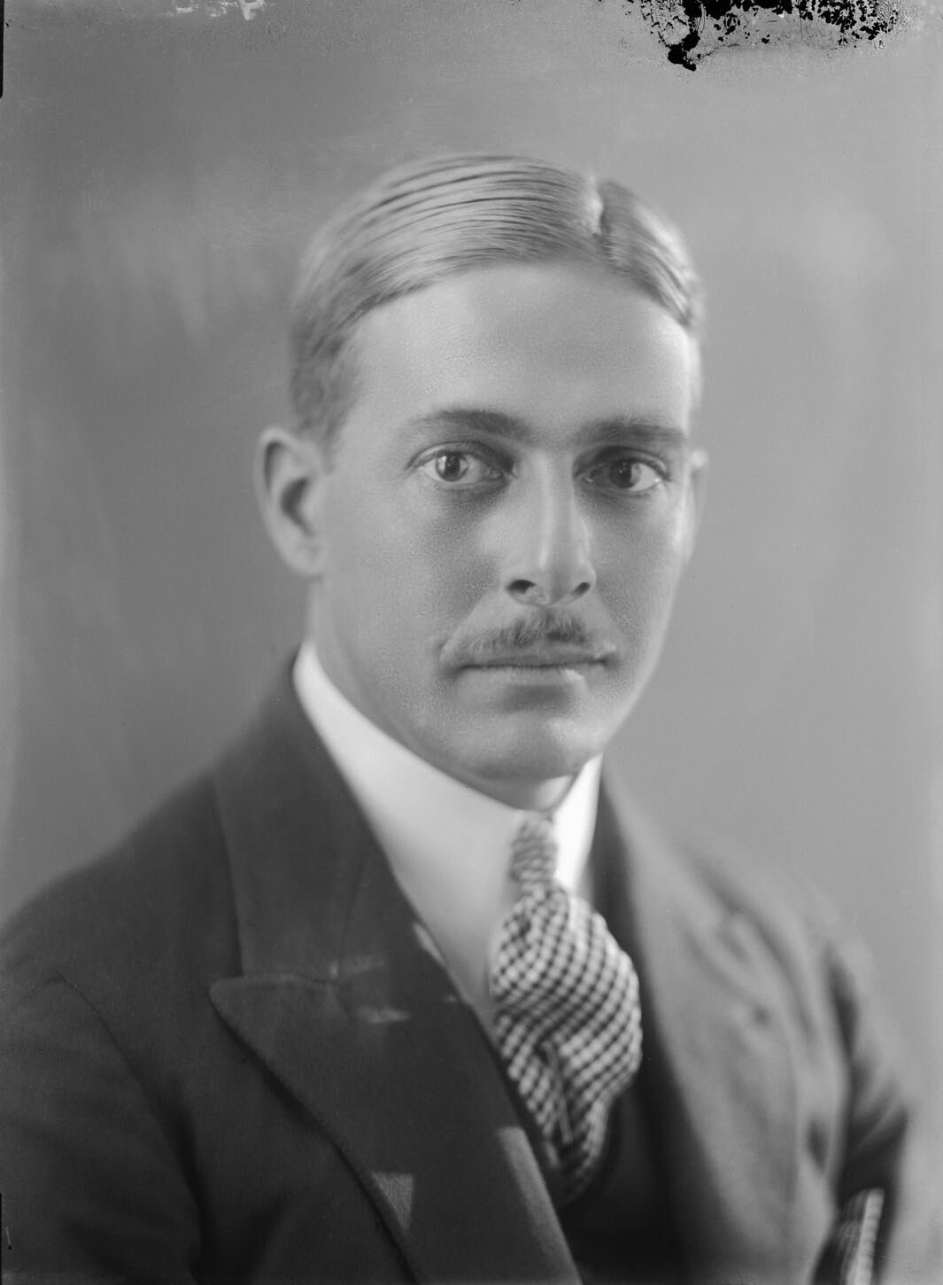 #60 Portrait of an unknown man