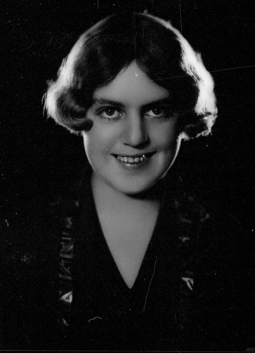 #85 Portrait of a woman, possibly of the surname ‘Wooly’