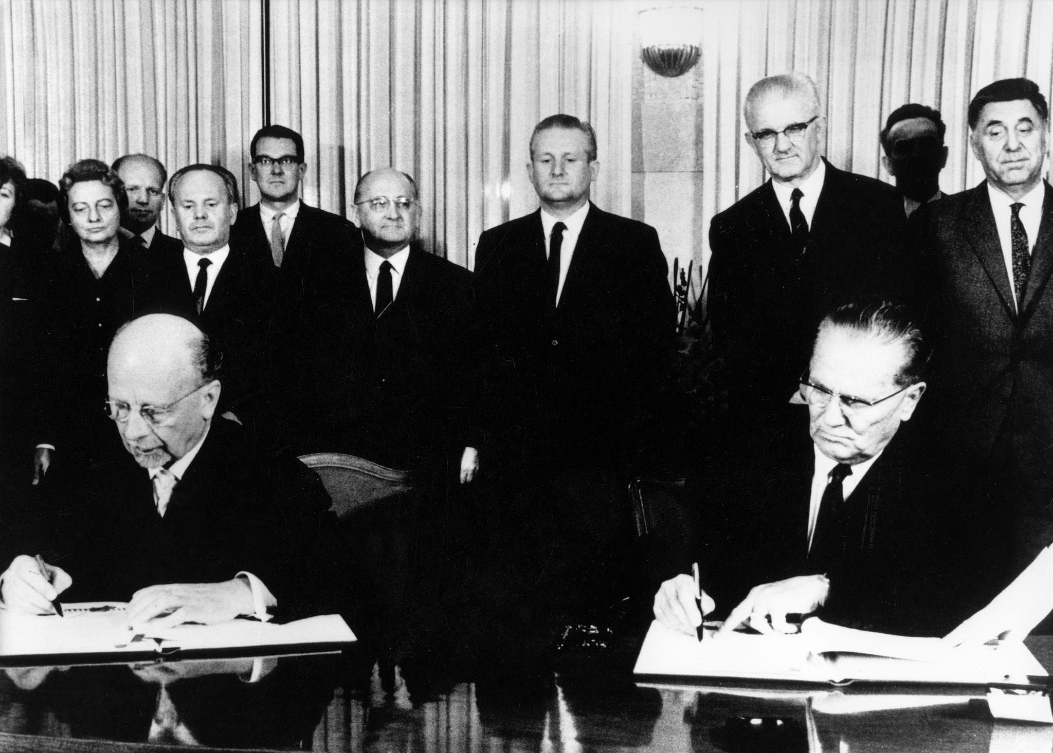 #37 State visit of Walter Ulbricht to Yugoslavia: Signing of the agreement on the conversion of diplomatic representations into embassies by State President Josip Broz Tito, 1966