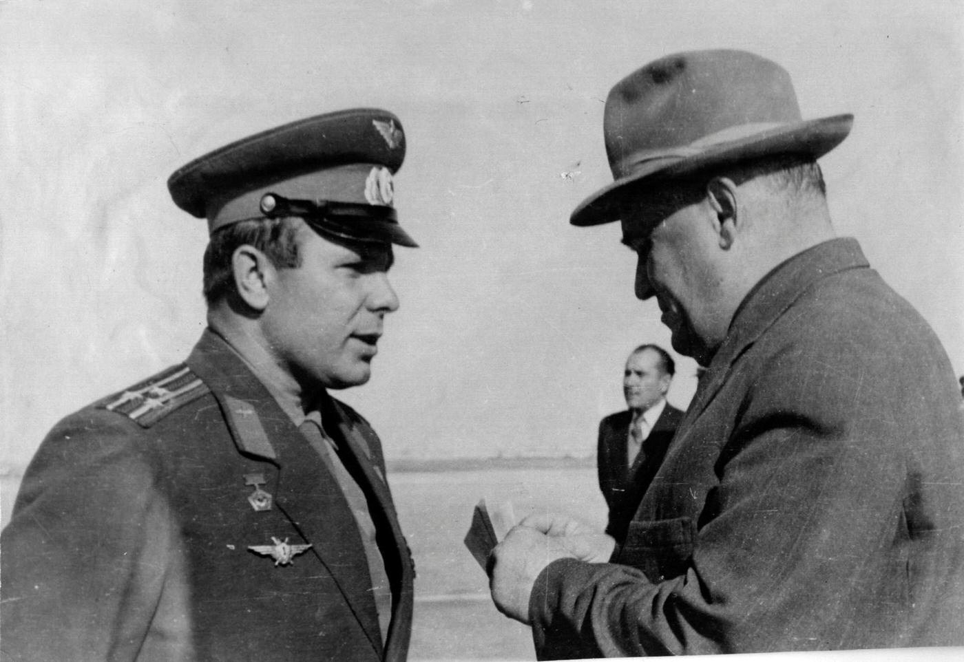 #34 Russian cosmonaut Yuri Gagarin and rocket engineer Sergey Korolyov, 1961.