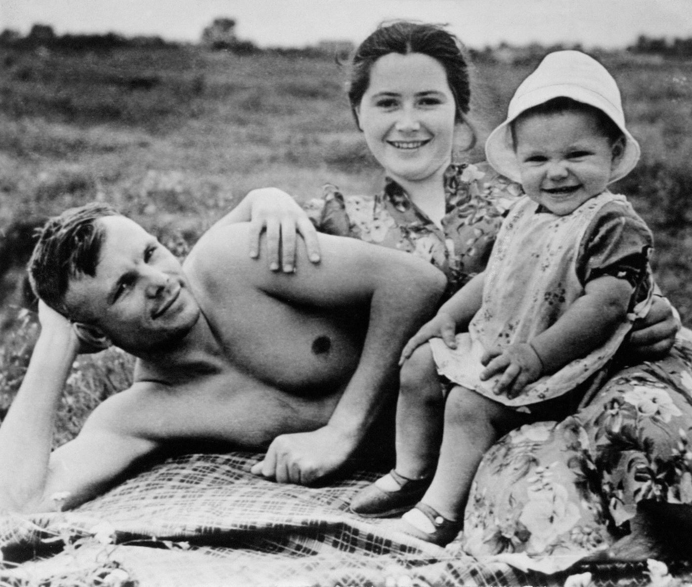 #42 Yuri Gagarin, 1960