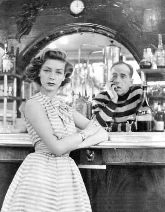 #39 Lauren Bacall and Humphrey Bogart at their home in Benedict Canyon, 1954