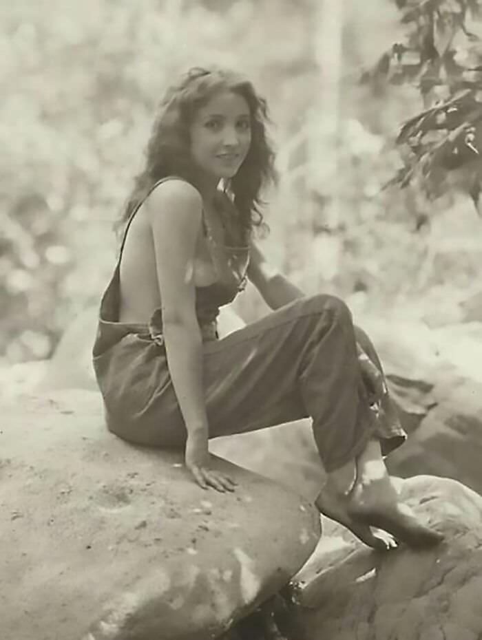#6 Silent film actress Bessie Love in the early 1920s