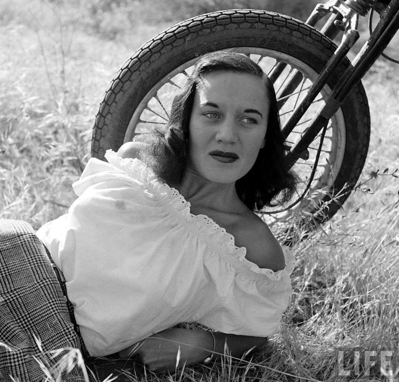 Pioneers of the Road: LIFE Magazine’s Female Motorcyclists of 1949 Vehicles &; Transportation