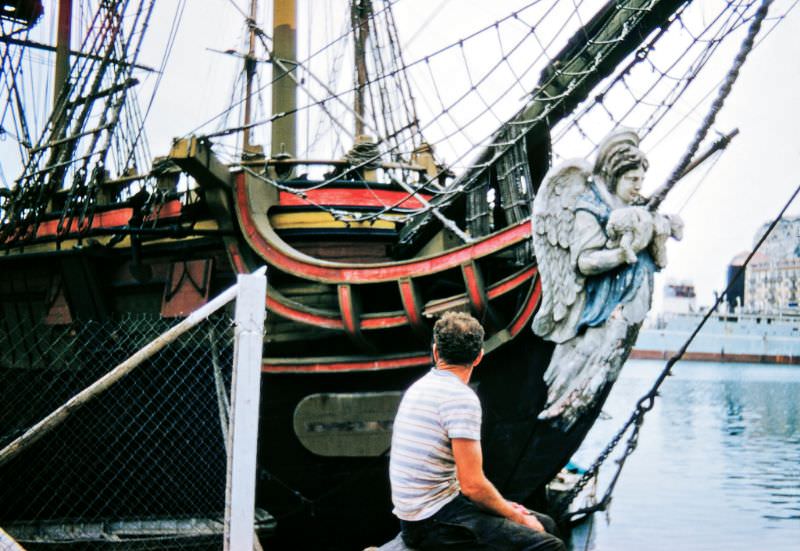 #180 Quai Entrecasteaux (near the Yacht Club), Port Lympia, Nice.