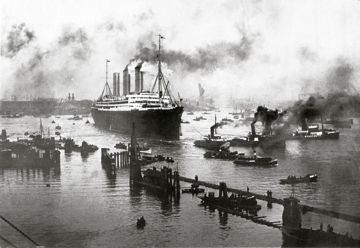 #29 Maiden voyage of the “Imperator”, the largest ship in the world, leaving from the harbor in Hamburg, Germany, 1913
