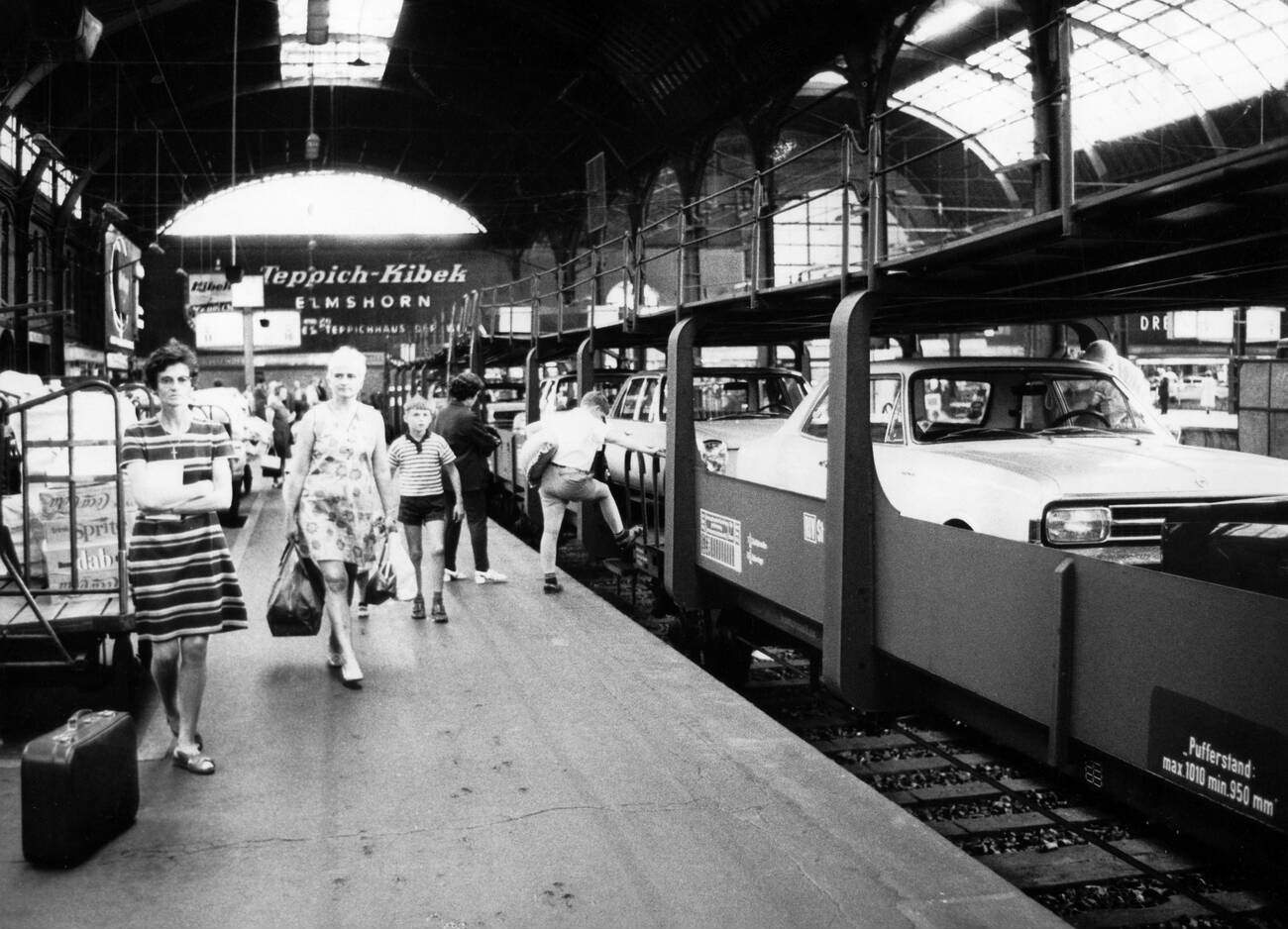 #47 Hamburg-Altona station, 1972